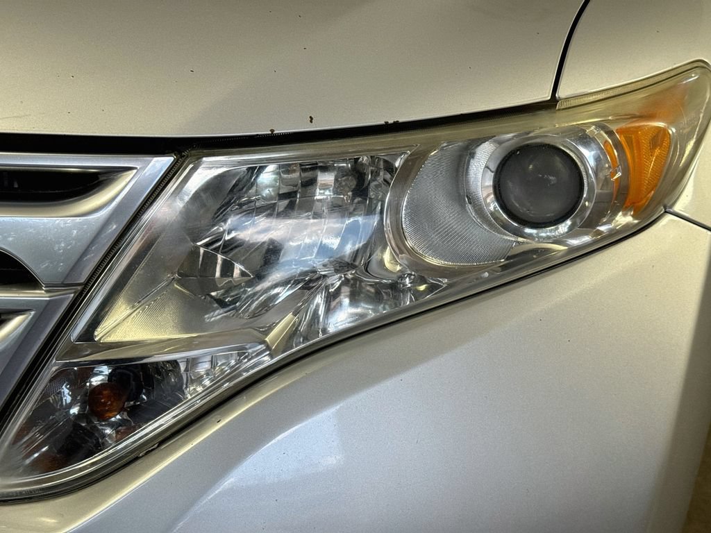 Used 2010 Toyota Venza FWD image 34