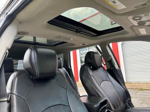 Used 2017 Buick Enclave Leather FWD image 30
