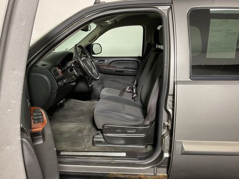 Used 2008 GMC Yukon SLE image 14