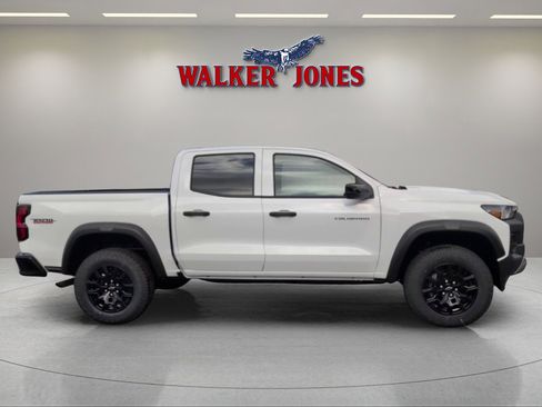 New 2026 Chevrolet Colorado Trail Boss image 2