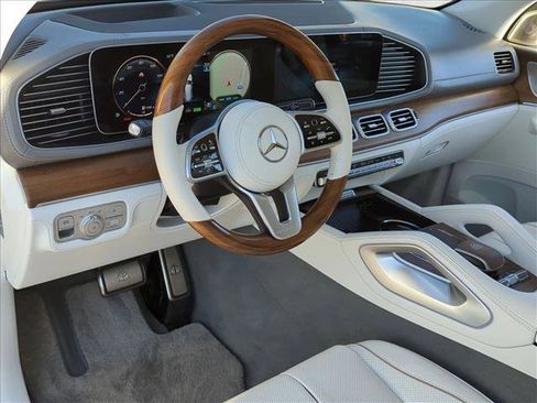 Certified 2023 Mercedes-Benz Maybach GLS 600 Maybach GLS 600 image 10