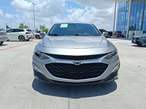 Used 2024 Chevrolet Malibu RS FWD image 2