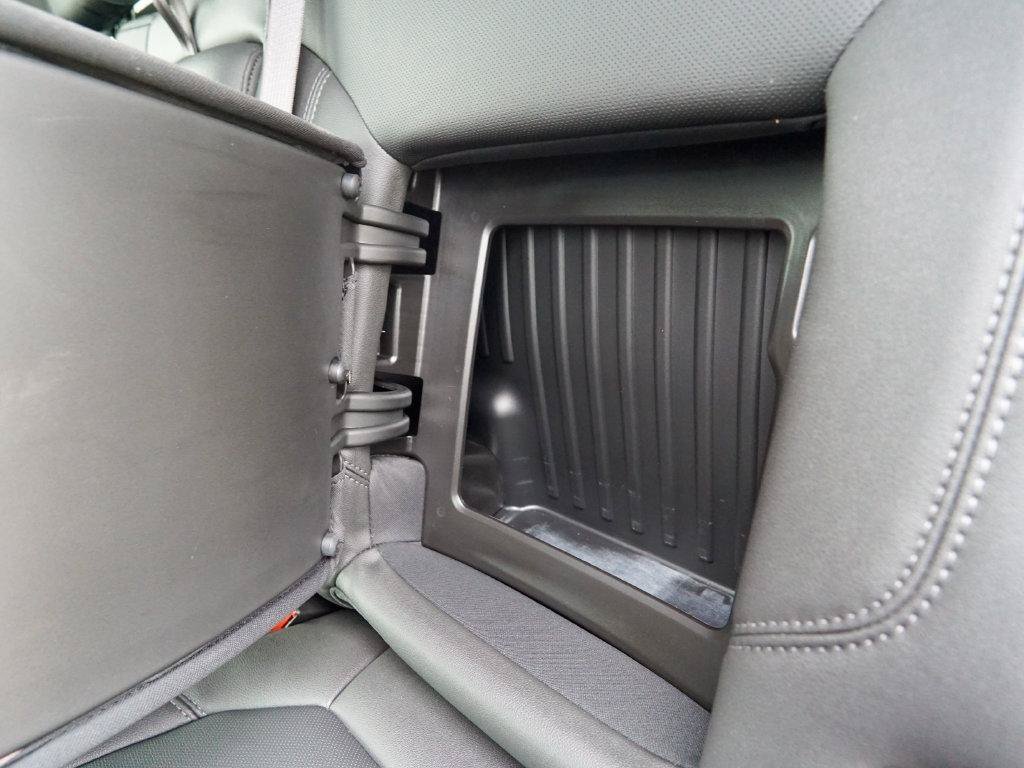 Used 2022 Chevrolet Silverado 2500 LTZ w/ LTZ Plus Package AWD/4WD image 17