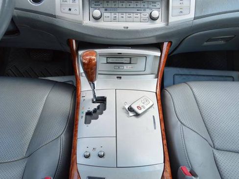 Used 2007 Toyota Avalon Limited FWD image 23