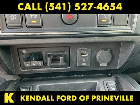 Used 2018 Nissan Titan SV w/ SV Convenience Package AWD/4WD image 28