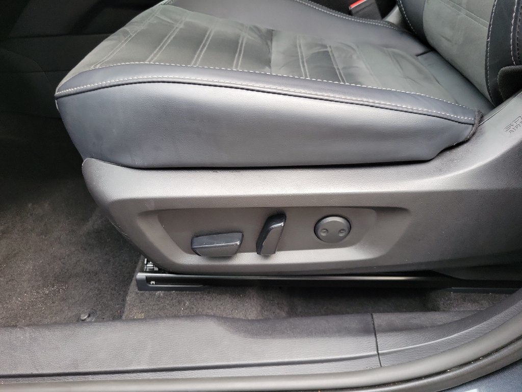 Used 2024 Mitsubishi Outlander 4WD Plug-In Hybrid image 15