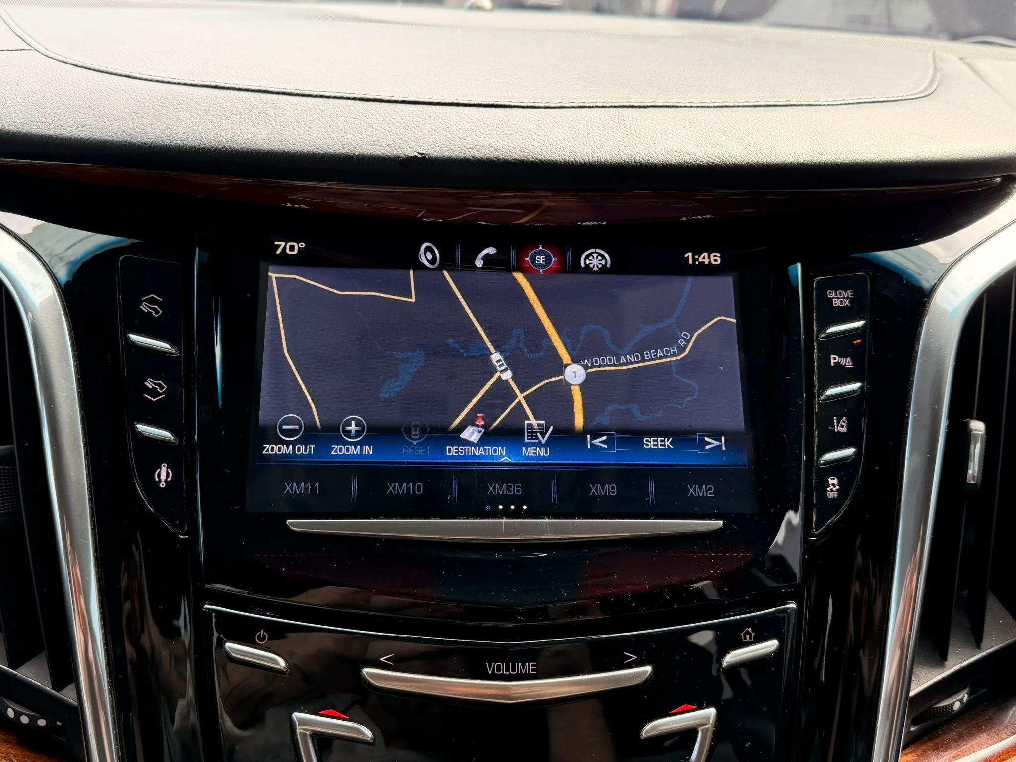 Used 2015 Cadillac Escalade ESV Luxury AWD/4WD image 20
