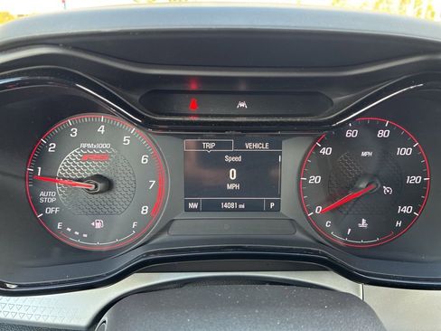Used 2025 Chevrolet Trax RS w/ Driver Confidence Package FWD image 31