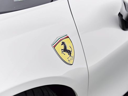 Used 2022 Ferrari SF90 Spider AWD/4WD image 28