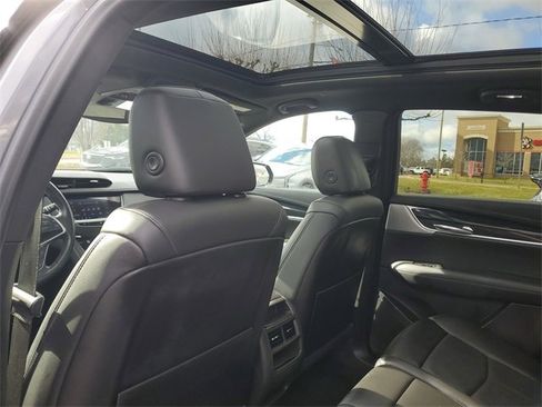 Certified 2021 Cadillac XT5 Premium Luxury image 11