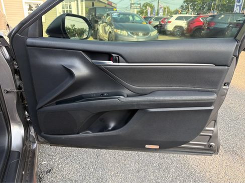 Used 2018 Toyota Camry XSE w/ Driver Assist Package FWD image 25