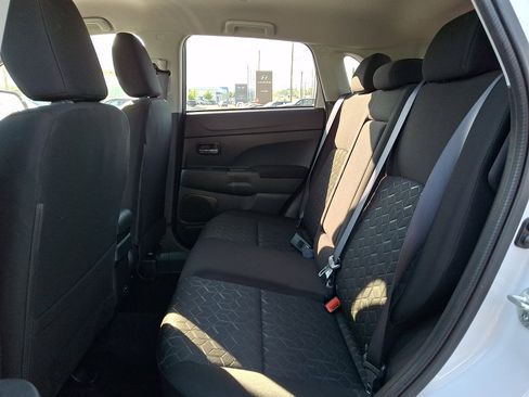 Used 2025 Mitsubishi Outlander Sport LE AWD/4WD image 10