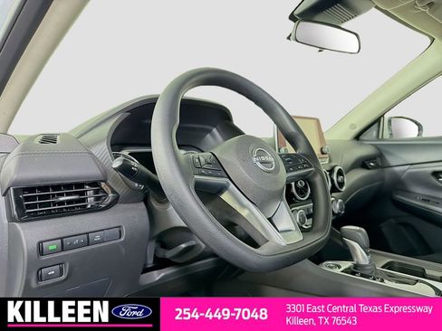 Used 2025 Nissan Sentra SV image 10