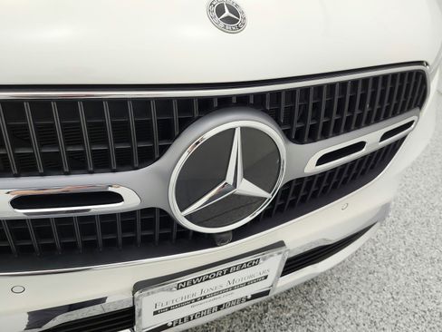 Used 2024 Mercedes-Benz GLC 300 image 18