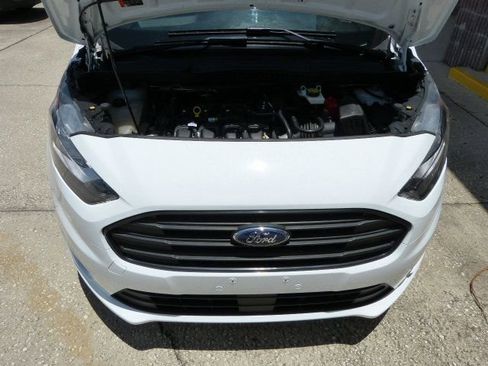 Used 2022 Ford Transit Connect XLT FWD image 9