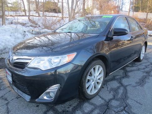 Used 2013 Toyota Camry XLE image 1