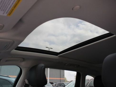 New 2026 Lincoln Nautilus Reserve AWD/4WD image 34