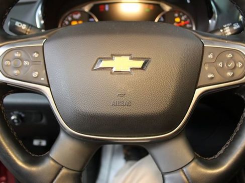 Used 2023 Chevrolet Traverse Premier AWD/4WD image 22