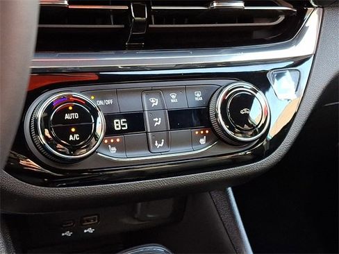 Used 2025 Buick Envista Sport Touring w/ Convenience I Package image 16