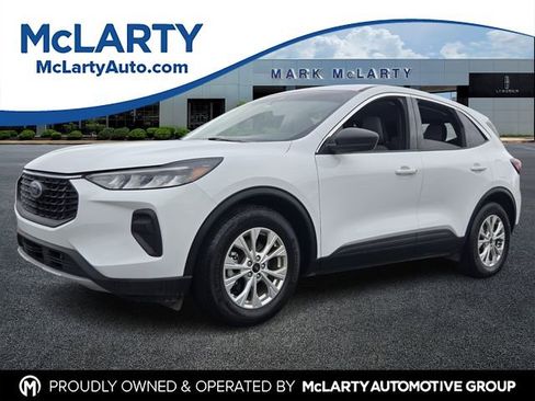 Certified 2023 Ford Escape Active w/ Tech Pack #1 FWD image 1