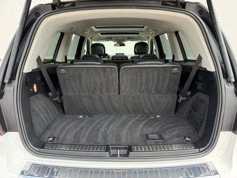 Used 2018 Mercedes-Benz GLS 550 4MATIC image 31