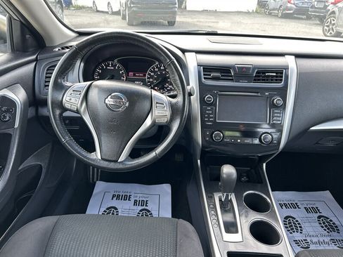 Used 2014 Nissan Altima 2.5 SV w/ Convenience Package FWD image 11