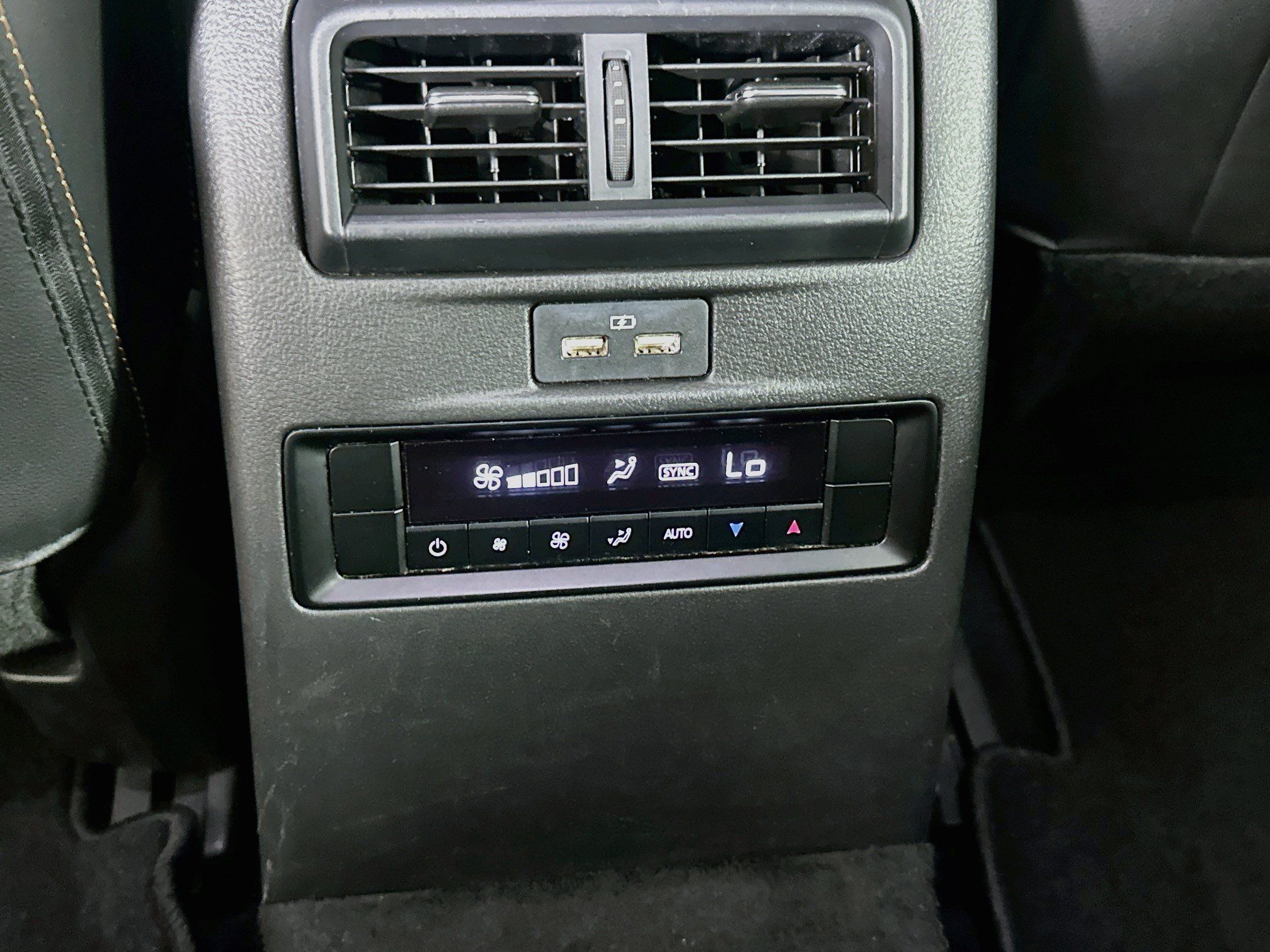 Used 2025 MAZDA CX-90 3.3 Turbo w/ Select Package AWD/4WD image 26