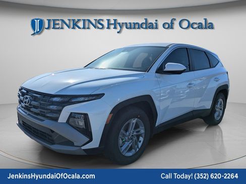 New 2026 Hyundai Tucson SE image 9