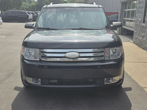 Used 2011 Ford Flex SE FWD image 2