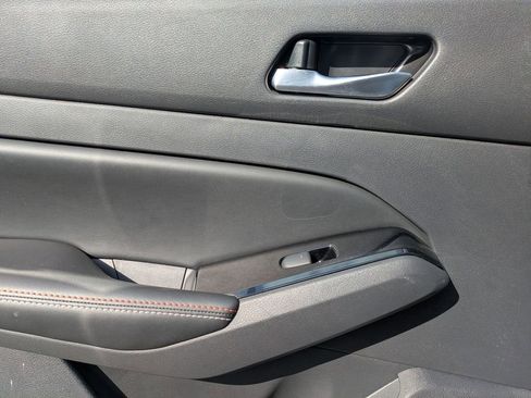 Used 2025 Nissan Altima 2.5 SR w/ SR Premium Package AWD/4WD image 25