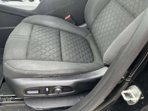 Used 2021 Chevrolet Blazer LT FWD image 18