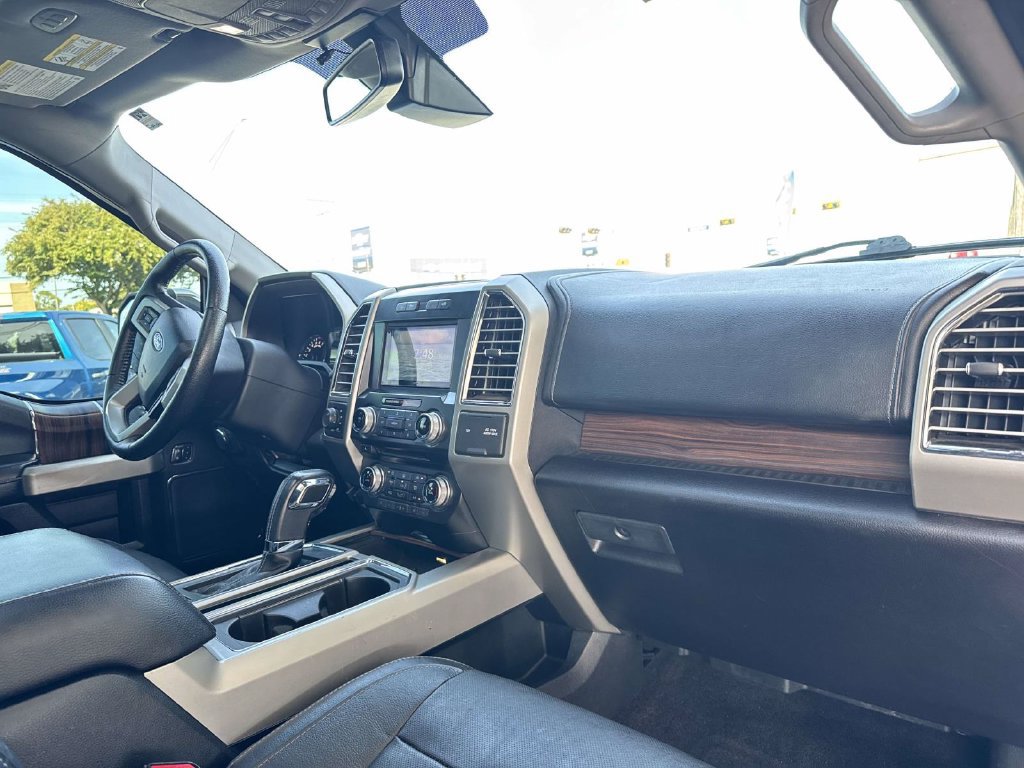 Used 2015 Ford F150 Lariat w/ Equipment Group 502A Luxury AWD/4WD image 20