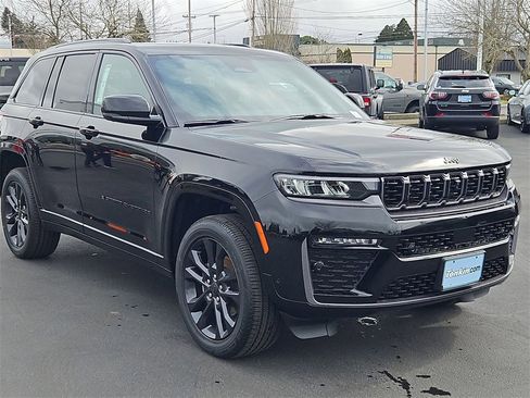 New 2026 Jeep Grand Cherokee Limited image 8