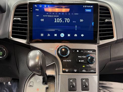 Used 2014 Toyota Venza Limited AWD/4WD image 17