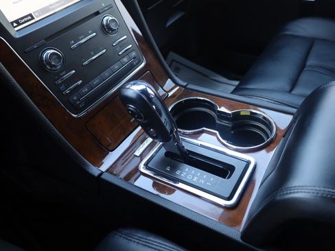 Used 2016 Lincoln Navigator Select image 10