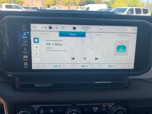 Certified 2025 Jeep Wrangler Unlimited Sahara AWD/4WD image 19