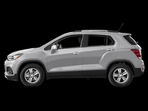 Used 2019 Chevrolet Trax LT w/ Sun & Sound Package FWD image 22
