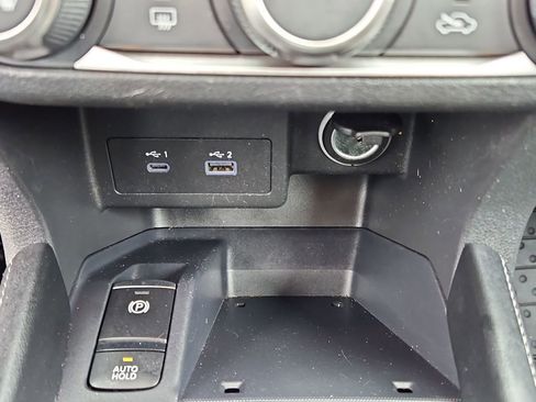 Used 2024 Nissan Kicks SV image 19