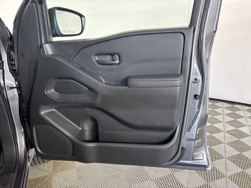 Used 2022 Nissan Frontier S image 20