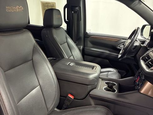 Used 2022 Chevrolet Tahoe High Country image 32
