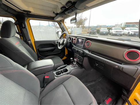 Used 2019 Jeep Wrangler Unlimited Rubicon w/ Cold Weather Group image 26