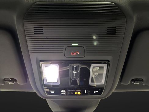 Used 2023 Volkswagen ID.4 Pro S Plus image 26