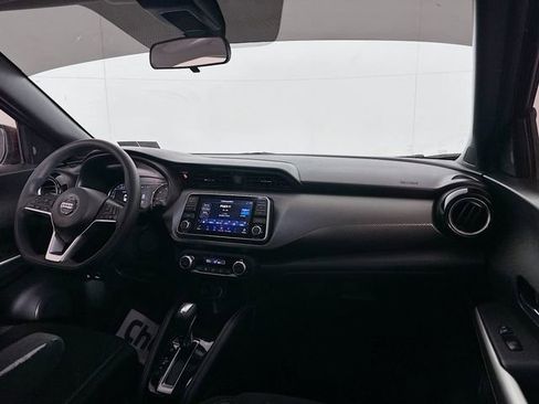 Used 2020 Nissan Kicks SV image 20
