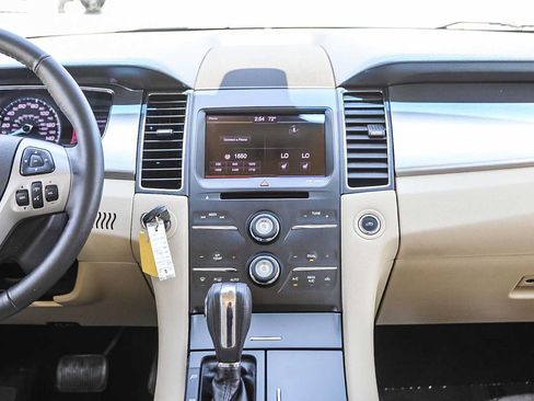 Used 2013 Ford Taurus SEL FWD image 13