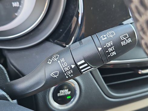 Used 2020 Buick Envision Preferred AWD/4WD image 23