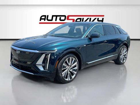 Used 2026 Cadillac Lyriq Signature Luxury w/ Nappa Leather Package AWD/4WD image 3