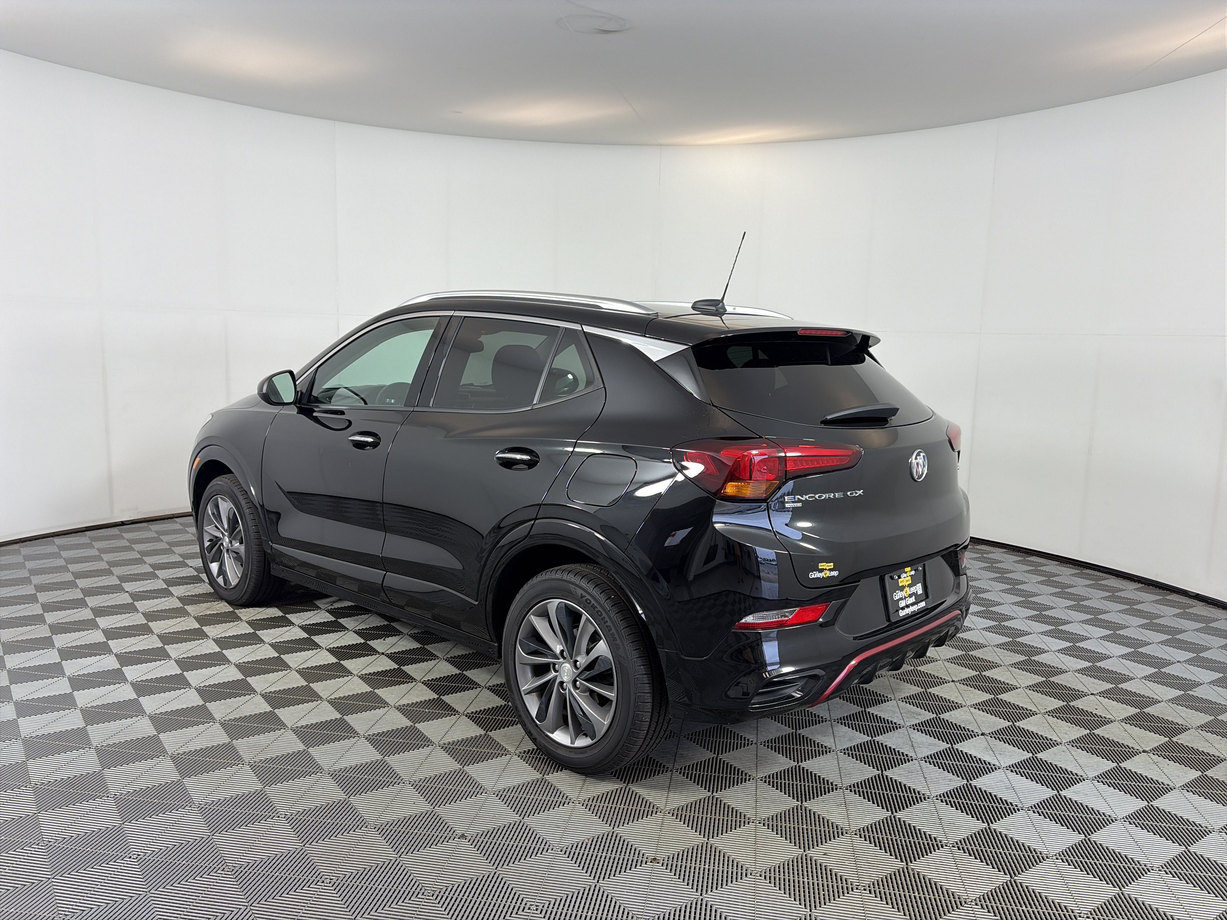 Certified 2021 Buick Encore GX Essence w/ Sport Touring Package AWD/4WD image 8