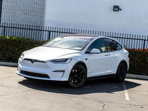 Used 2022 Tesla Model X AWD/4WD image 21