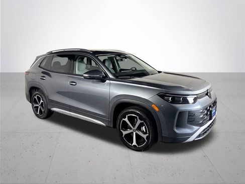 New 2026 Volkswagen Tiguan SE image 4