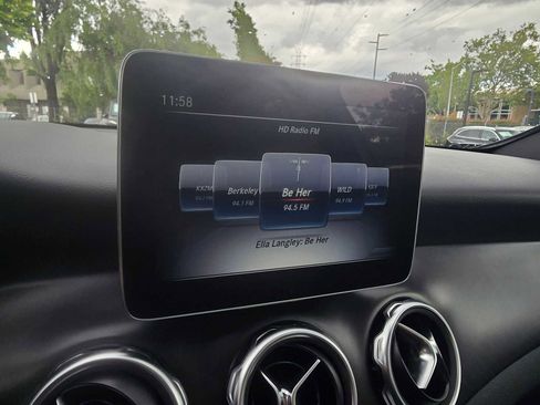 Certified 2019 Mercedes-Benz GLA 250 4MATIC image 28